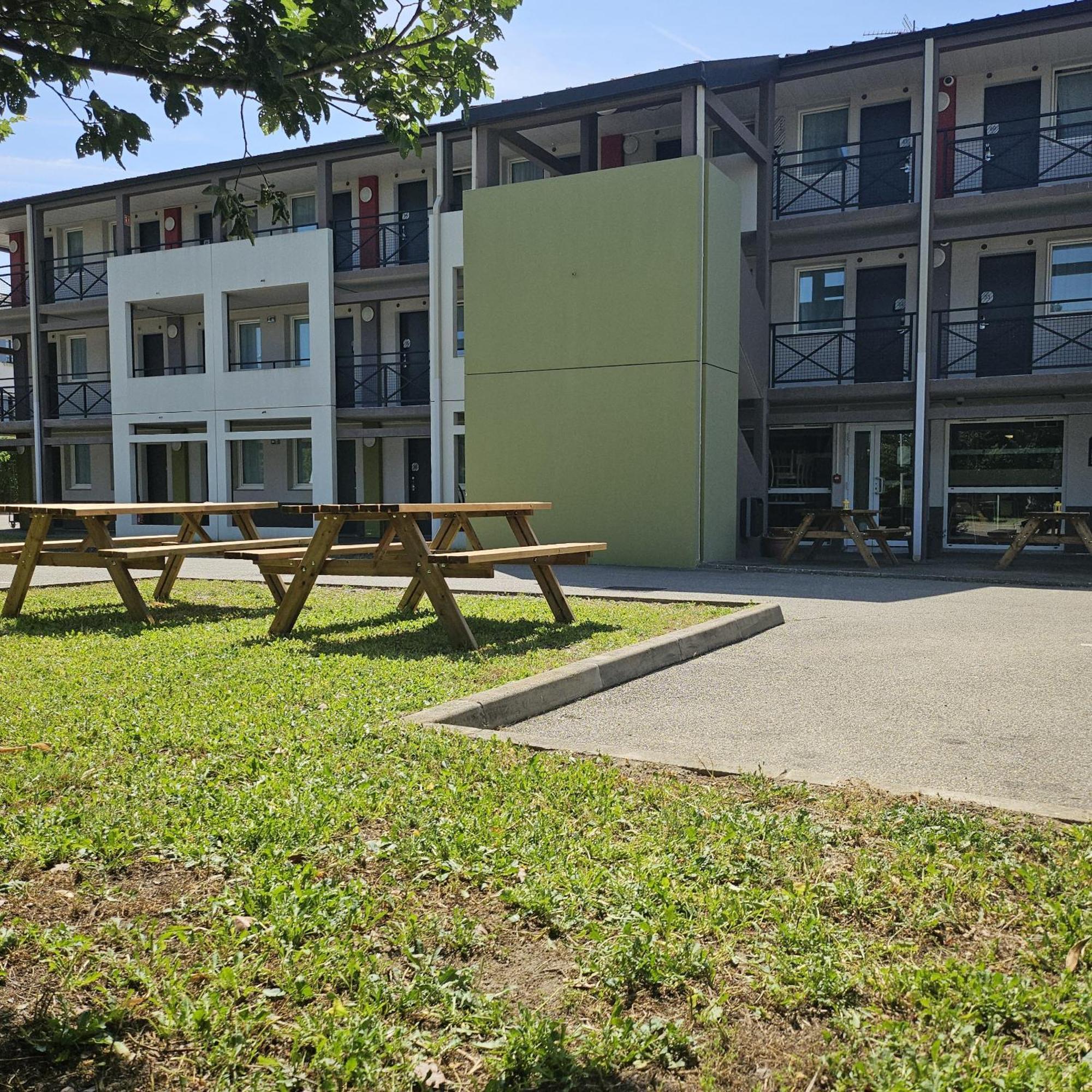B&B Hotel Avignon 1 Le Pontet  Zewnętrze zdjęcie